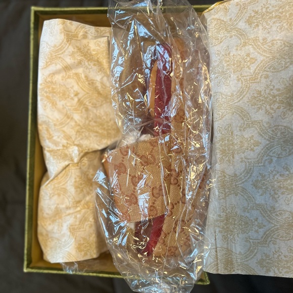 Gucci Womens Platform Slide Sandals - Picture 5 of 6